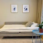 Cozy - Car Parking - Queen Bed - Wifi Daire *