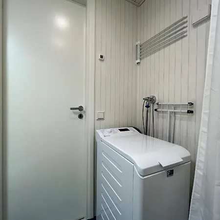 Cozy - Car Parking - Queen Bed - Wifi דירה *