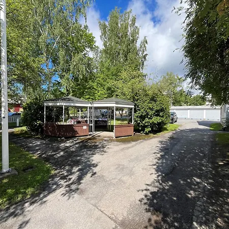 Cozy With Parking Space And Wifi Vaasa