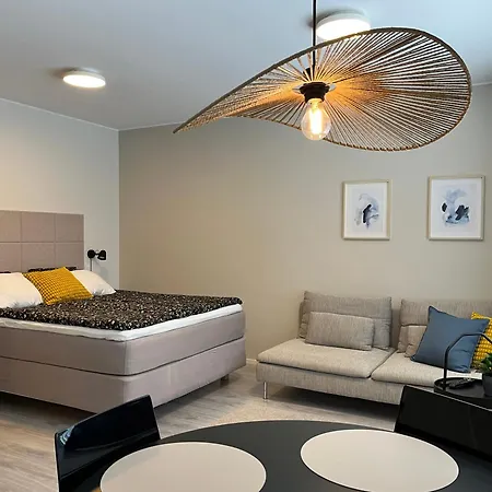Cozy - Car Parking - Queen Bed - Wifi Apartment Vaasa