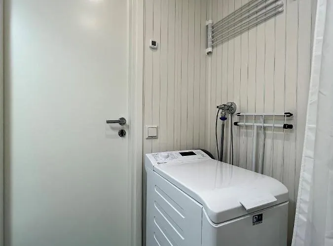 Cozy With Parking Space And Wifi Apartamento *