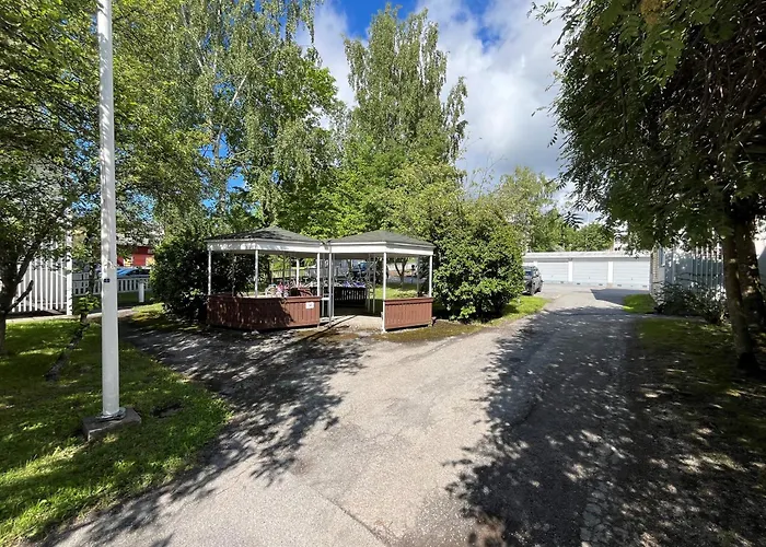 Cozy With Parking Space And Wifi Vaasa